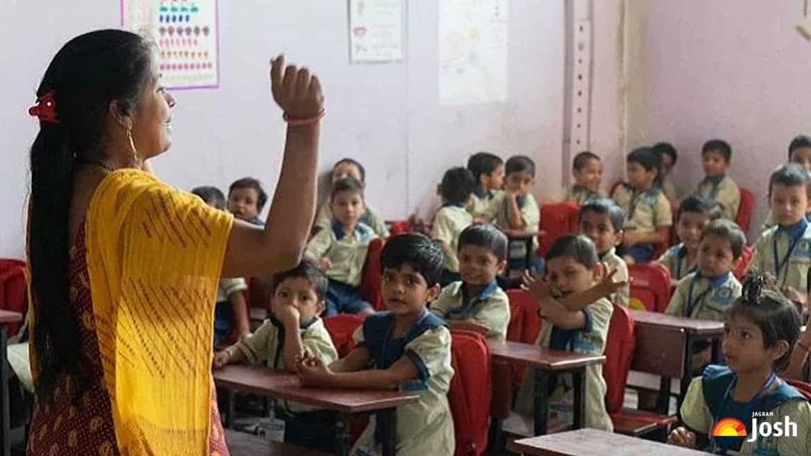 CBSE اسکولوں میں 3,100 اساتذہ کی بھرتی: 30,000 روپے اعزازیہ