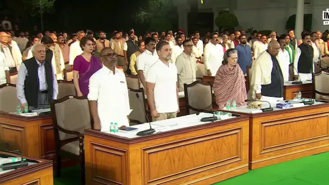 In Mock Parliament, INDIA Bloc Unanimously Passes Symbolic Impeachment Motion Against CEC Gyanesh Kumar: Kharge, Rahul Gandhi Levell Serious Allegations - Islamic News India